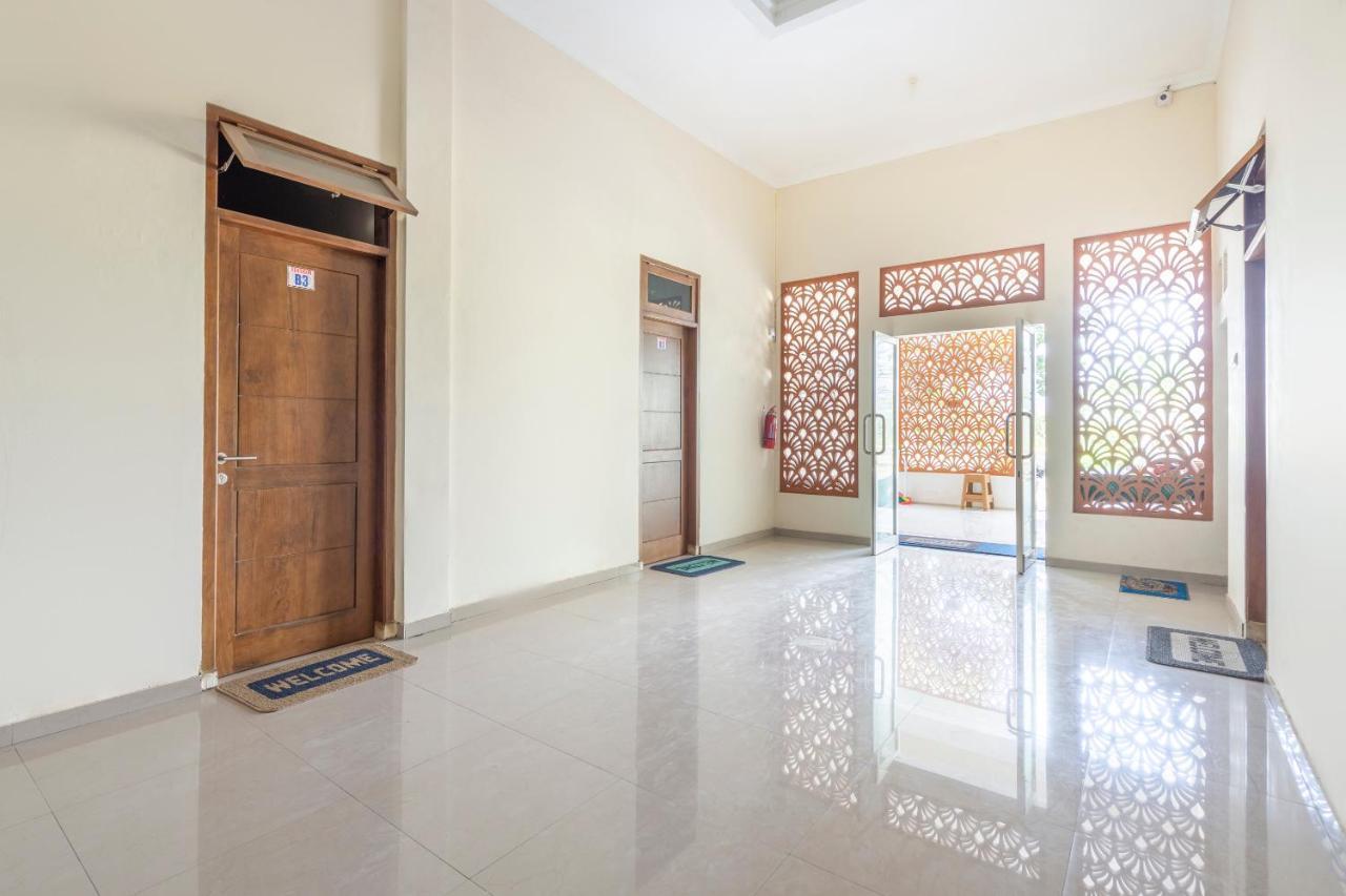 Oyo 3706 Griya Tentrem Syariah Lamongan Exterior foto